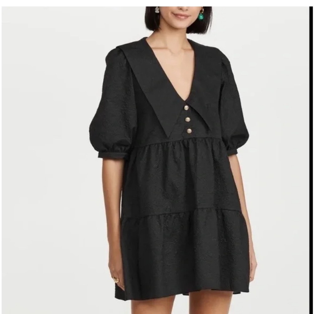 AMANDA UPRICHARD/ Evangeline dress in eclipse black puff sleeve